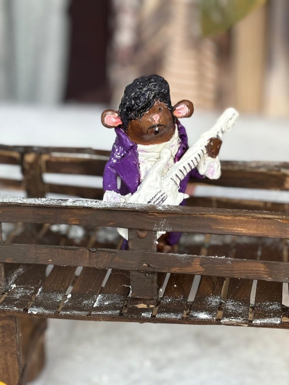 Enjoy the Magic of Our Christmas Mice Window Display in Devizes - Sight ...